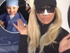 Baby is plastic surgeon...mom is recovering patient Giuliana Rancic, Fake Nose, Halloween 2022, Nose Job, Halloween 2023, Design Clothes, Creative Halloween Costumes, Plastic Surgeon, Cosmetic Surgery