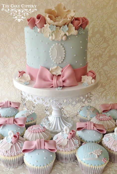 Shabby Chic Celebration Cake and Cupcakes - Cake by Cat Lawlor Vintage Tea Party Cake, Cupcakes Wallpaper, Shabby Chic Cakes, Cake Wallpaper, Torte Decorate, Shabby Chic Birthday, Bridal Shower Cakes, Tea Party Birthday, Special Cake