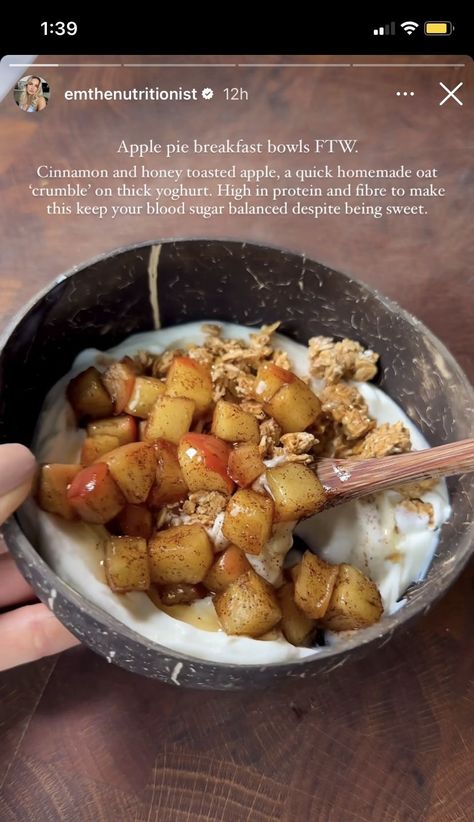 Clean Vegetarian Meals, Healthy Food Recipes Easy Breakfast, Isabel Paige Recipes, Healthier Food Options, College Food Ideas, Clean Food Breakfast, Clean Food Recipes, Apple Pie Breakfast, Pie Breakfast