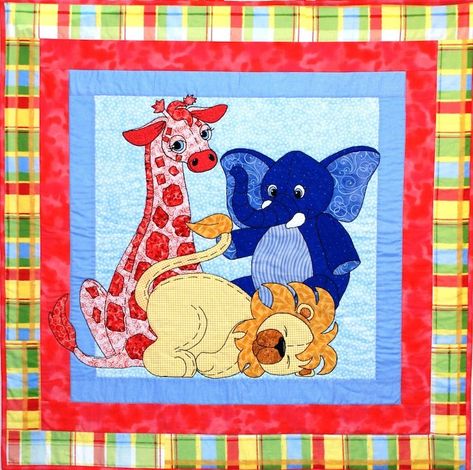 SO adorable for baby quilt but I would make it a rectangle... Quilt Big, Appliqué Quilts, Baby Quilt Pattern, Baby Quilt Patterns, Childrens Quilts, Baby Boy Quilts, Quilt As You Go, Jungle Baby, Animal Quilts