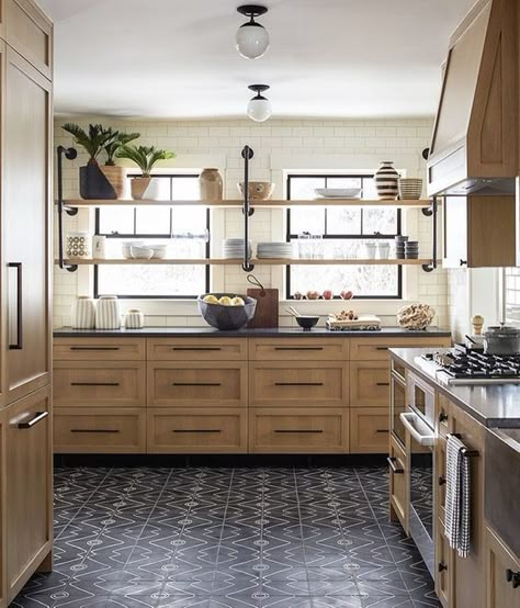 Black Tiles Kitchen, Rustic Farmhouse Kitchen Cabinets, White Oak Kitchen, Wooden Kitchen Cabinets, Natural Wood Kitchen, Black Tile, Farmhouse Kitchen Cabinets, Timeless Kitchen, Wood Kitchen Cabinets