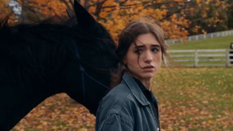 Natalia Dyer Things Heard And Seen, Nancy Wheeler Gif, Natalia Dyer Gif, Things Heard And Seen, Faceclaims Gif, Gifs Icons, Beautiful Horses Wild, Julie Taylor, Brown Eyes Aesthetic