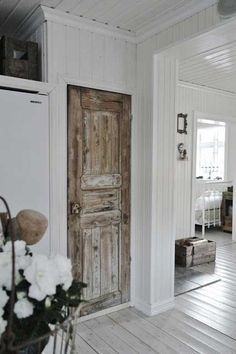 @Karla Wright Karla, I want this door in my kitchen! Would be perfect! Can you find me one?! Salvaged Doors, Doors Repurposed, Vintage Doors, Rustic Doors, Antique Doors, Open Door, Old Door, Old Doors, White Room