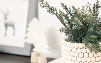 DIY Wood Bead Tassel | Hometalk Beaded Vase, Old Candle Jars, Easy Diy Paint, Scandinavian Christmas Decorations, Old Candles, Easy Diy Decor, Candle Cover, Easy Wood, Hemma Diy