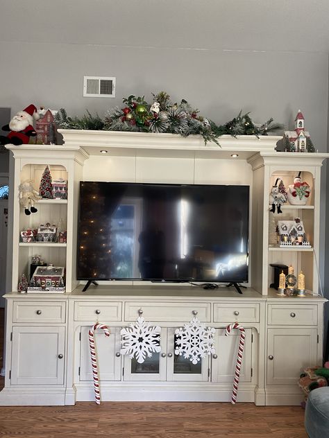 Entertainment Center Decor Christmas, Christmas Decor Entertainment Center, Christmas Entertainment Center, Christmas Entertainment Center Decor, Entertainment Center Christmas Decor, Built In Tv Wall Unit, Christmas Entertainment, Tv Showcase, Tv Armoire