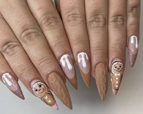 Ginger Bread Nails Acrylic, Ginger Bread Nails Design, Icing Nails, Nail Ideas For 2023, Nail Art Designs Valentines, Nail Art Designs Valentines Day, Nail Designs For Beginners, Easy Nail Designs, Christmas Nail Ideas