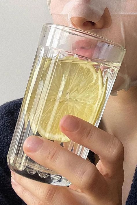 Drinking Lemon Water, Water In The Morning, Water Aesthetic, Clean Lifestyle, Skin Care Solutions, Lemon Water, Water Filter, Clean Water, Healthy Drinks