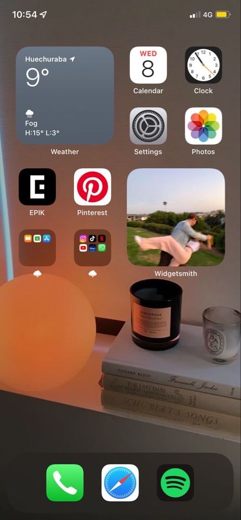 Phone Apps Iphone, Organize Phone Apps, Lockscreen Ios, Ios App Iphone, Iphone Home Screen Layout, Ios 15, Minimalist Iphone, Phone Inspiration, Iphone Organization