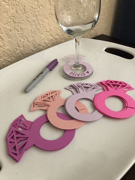 Bridal Shower Wine, Bridal Shower Decorations Diy, Bridal Shower Planning, Drink Tags, Bridal Bachelorette Party, Pink Bridal Shower, Bachelorette Party Games, Bridal Shower Brunch, Rustic Bridal