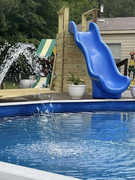 Pool Slide Diy, Above Ground Pool Slide, Pool Plans, Pool Play, Water Curtain, Pool Stuff, Swimming Pool Decks, Swimming Pool Landscaping, Pool Steps