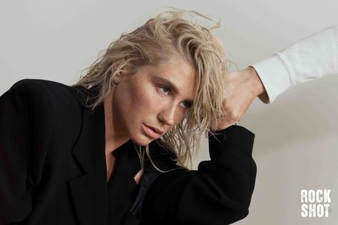 Kesha has announced her new album Gag Order, set to drop on 19th May via Kemosabe/RCA Records, an album that finds the GRAMMY®-nominated pop star excavating the deepest recesses of her soul to date.  The Rick Rubin-produced record, which Kesha has labeled “post-pop”, is a full-bodied collection that flows like a stream-of-conscious journey through the […] The post Kesha Announces Gag Order first appeared on RockShot Magazine. Praying Kesha, New Music Releases, Rca Records, Kesha, Grammy Nominations, Latest Albums, Pop Singers, Music Event, Music Fans