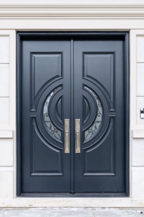 Black front door designed and made by Arista Doors. #aristadoors #solidwooddoor #classicdoor #doormanufacturer #architecture #wooddoors #exteriordoors #carpentry #interiordesign #design #toronto #designinspiration #exteriordesign #customdesign #torontoarchitecture #canadianarchitecture #frontdoor #frontdoordesign #blackdoor #blackfrontdoor #blackdesign Traditional Double Front Door, Double Entrance Door, Double Exterior Doors, Double Front Entry Doors, Double Door Entryway, Black Front Door, Double Door Entrance, Double Doors Exterior, Double Door Design