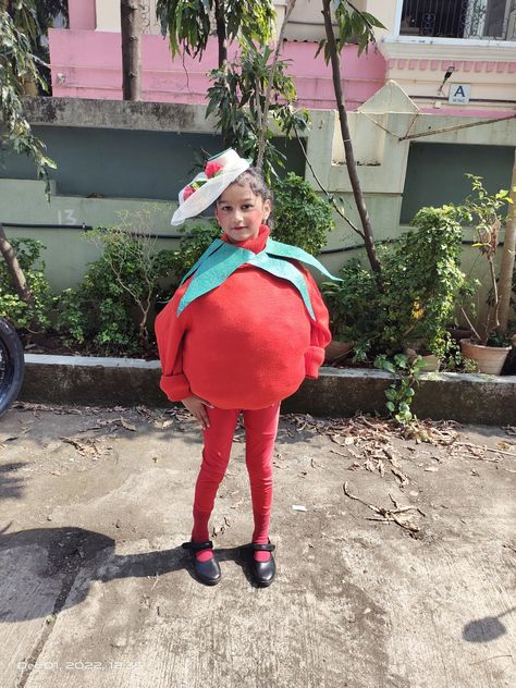 Healthy food, Tomato, Vegetable fancy dress competition Diy Tomato Costume, Vegetable Fancy Dress, Fancy Dress Diy, Tomato Costume, Vegetable Dress, Italian Costume, Fancy Dress Competition, Food Costumes, Italian Dress