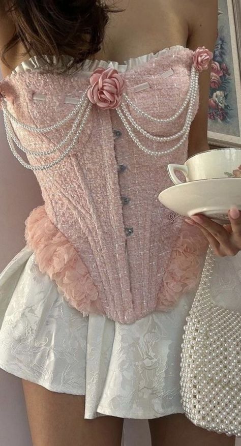 Marie Antoinette Costume, Rococo Fashion, Corset Outfit, Pink Corset, Mode Kpop, Rock Punk, Mode Inspo, Stage Outfits, Rococo