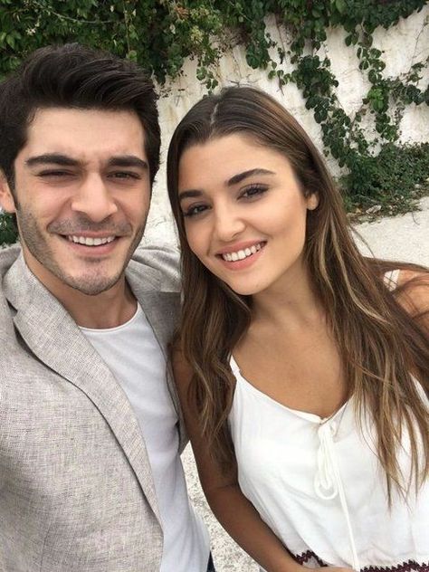 Hayat Ve Murat, Pyar Lafzon Mein Kahan, Pyaar Lafzon Mein Kahan, Turkey Drama, Murat And Hayat Pics, Hayat Pics, Murat And Hayat, Ask Laftan Anlamaz, Hayat Murat