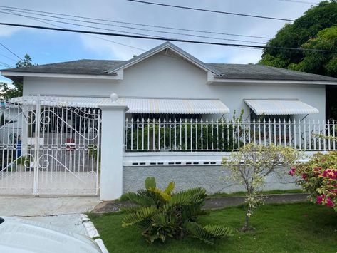 Jamaican Houses, House Appearance, Cheap Property For Sale, Kingston House, Cheap Houses For Sale, Jamaican Culture, Kingston Jamaica, Cheap Houses, 3 Bedroom House