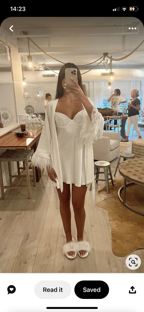 Wedding Day Getting Ready Outfit, After Wedding Outfit, Reception Outfit For Bride, Slippers Wedding, Wedding Day Getting Ready, Wedding Rehearsal Dress, Bridesmaid Get Ready Outfit, Wedding Reception Outfit, Bridal Party Getting Ready