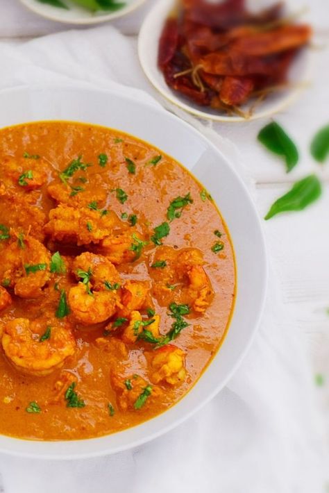 Goan Prawn Curry • Tamarind and Thyme Prawn Curry Recipe, Goan Prawn Curry, Food Singapore, Spicy Prawns, Fish Curry Recipe, Prawn Curry, Dried Chillies, Goan Recipes, Prawn Recipes