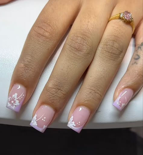 Short Nails Bling Designs, Short Squared Summer Nails, Natural Square Nails Short Design, Short Square Acrylic Nails Hibiscus Flower, Nails Ideas Square Short, Spanish Inspired Nails, Tie Nail Designs, Gel Manicure Short Nails Natural, Shorties Nails Square Spring