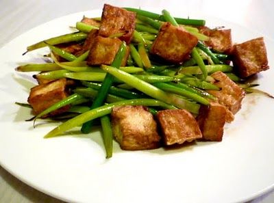 Stir fried garlic stem with tufu Garlic Stems Recipe, Fry Tofu, Fried Garlic, Chinese Cooking Wine, Chinese Recipe, Asian Vegetables, Tofu Dishes, Fry Recipes, Garlic Fries