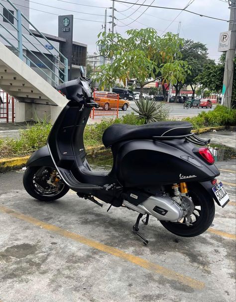 Matte Black Vespa Vespa Black, Black Vespa, Vespa Sprint, Dream Lifestyle, Aftermarket Parts, Black Matte, Scooters, Matte Black, Lifestyle