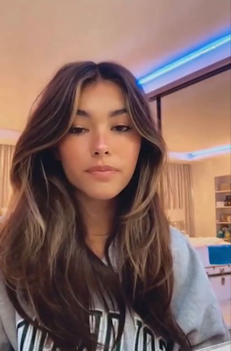 Madison Beer’s hair from instagram live Highlights Brown Hair Madison Beer, Madison Beer Hair Inspiration, Madison Beer Bangs Hair, Long Brown Hair With Long Curtain Bangs, Madison Beer Hair Color Highlights, Maddison Beer Curtain Bangs, Brown Hair With Highlights With Curtain Bangs, Madison Beer Hair Curtain Bangs, Dark Brown Hair With Highlights And Curtain Bangs