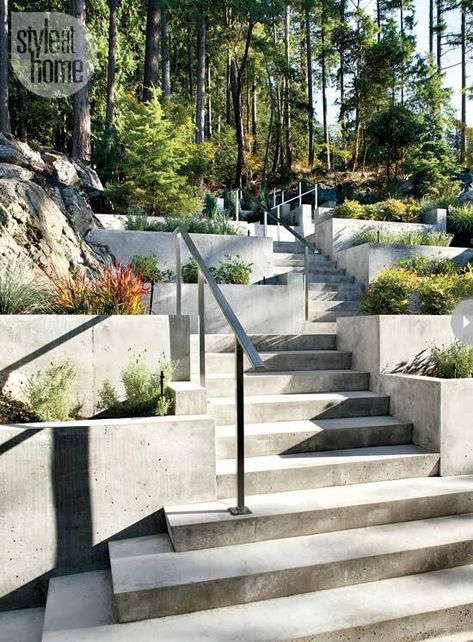 Outdoor Stairs Design, Outside Stairs, Landscape Stairs, Front Stairs, Terrace Garden Ideas, Beautiful Outdoor Living Spaces, Sloped Backyard, Garden Stairs, Exterior Stairs