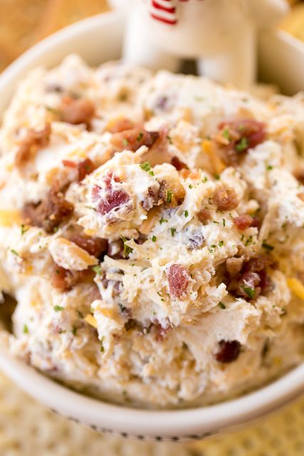 Cracked Out Chicken Dip - this stuff is SO addicting! CRAZY good!! Chicken, cream cheese, ranch mix, bacon, cheddar cheese and milk. This makes a ton! Great for parties! Can make ahead and refrigerate until ready to serve. Everyone LOVES this dip! Cream Cheese Chicken Dip, Cracked Out Chicken, Chicken Cheese Dip, Bacon Ranch Dip, Chicken Cream Cheese, Chicken Rotisserie, Cracked Out, Chicken Dip Recipe, Ranch Mix