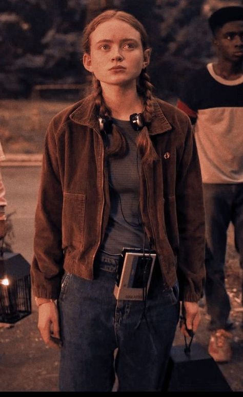 Stranger Things Jonathan, Stranger Things Halloween Costume, Estilo Zendaya, Stranger Things Cosplay, Lily Rose Depp Style, Stranger Things Outfit, Stranger Things Costume, Stranger Things Halloween, Stranger Things Max