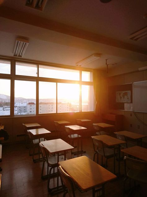 The Sun Aesthetic, Ann Liang, Sun Aesthetic, 2023 Design, Dream School, Japan Aesthetic, Meet Again, Japanese School, Empty Spaces