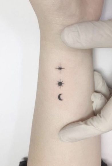 Playground Tattoo, Cool Wrist Tattoos, Inspiration Tattoos, Bff Tattoos, Friendship Tattoos, Wrist Tattoos For Women, Wrist Tattoo, Subtle Tattoos, Tattoos For Daughters