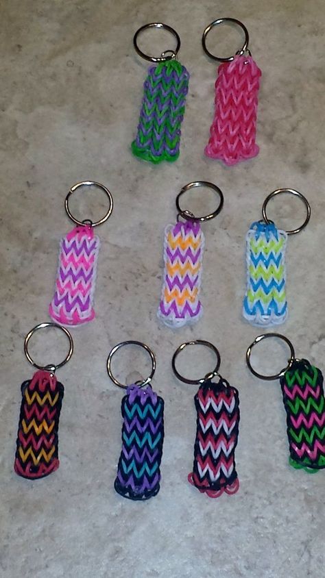 Custom Rainbow Loom Rubber band Keychain or Backpack Charm by JustMeAZ Loom Keychain Rubber Bands, Loom Bands Keychain, Rainbow Loom Keychain Patterns, Loom Charms Step By Step, Loom Keychain, Rainbow Loom Keychain, Loom Band Charms, Loom Bands Designs, Crazy Loom