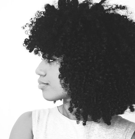 Are You Washing Your Natural Hair Wrong? | Curly Nikki | Natural Hair Care Curly Nikki, Woman With Curly Hair, Beautiful Natural Hair, Beautiful Curly Hair, Wash And Go, Curly Hair Inspiration, Natural Hair Inspiration, Hair Crush, Natural Hair Journey