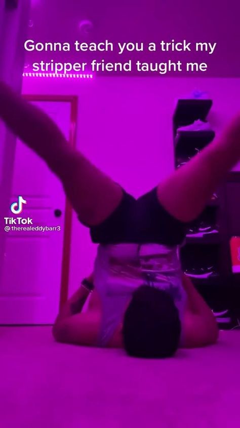 Funny Pole Dancing Hilarious, Best Dance Exercise Videos, Pole Dance Stretches, Beginner Pole Dance Moves, Strip Dance Floor, Upside Down Pole Tricks, Pole Dance Workout Exercises, Floor Dance Moves Dancers, Skrippa Tips