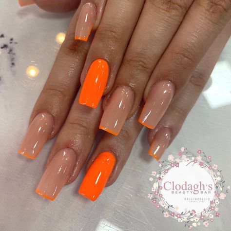 Shorties Nails Orange, Orange Inspo Nails, French Tip Vacation Nails, Orang Nail, Royal Blue And Orange Nails, Bright Orange Nail Designs, Holiday Nails Orange, Orange Square Acrylic Nails, Shades Of Orange Nails