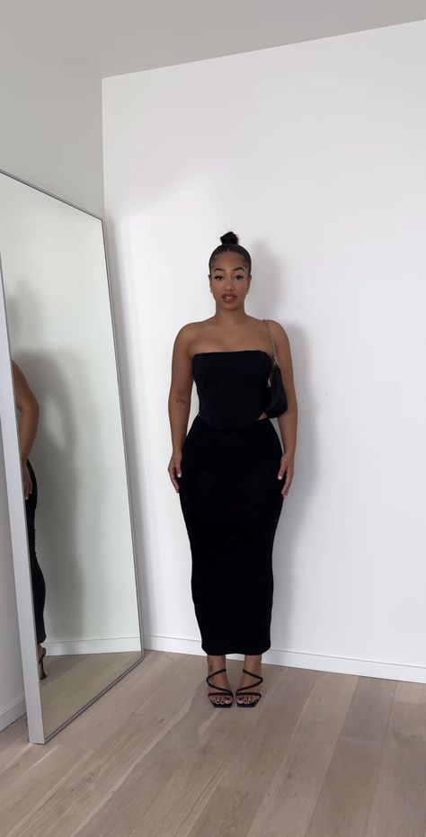 Sun Dresses Black Women, Dinner Date Outfit Black Women, Black Women Date Night Outfits, Black Date Night Dress, New Era Outfit, Zara Fashion Outfits, Night Out Outfit Clubwear, Black Tube Dress, Date Night Outfit Classy