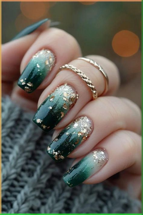 Christmas Nails Marble, Green Gold Ombre Nails, Wedding Nails With Green, Green And Gold Ombre Nails, Pink And Green Ombre Nails, Gold Green Nails, Green Wedding Nails, Gold And Green Nails, Peter Pan Nails