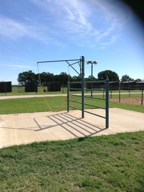 Diy Horse Wash Rack, Horse Wash Stall Outdoor, Outdoor Wash Rack For Horses, Horse Wash Rack Ideas, Cattle Wash Rack Ideas, Horse Washing Station, Wash Bays For Horses, Wash Rack For Horses, Horse Wash Rack Outdoor