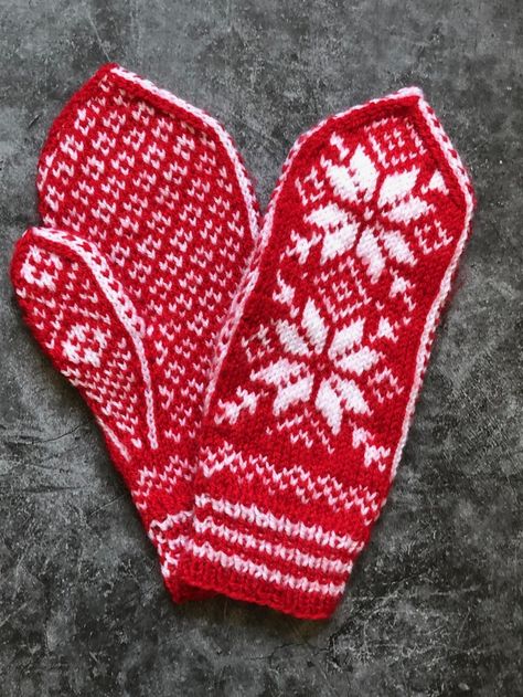 Snowflakes Selbu Mittens Knitting pattern by Chatty Cathy Knitting Selbu Mittens, Mittens Knitting Pattern, Mittens Knitting, Mitten Pattern, Chatty Cathy, Hat Patterns, Mittens Pattern, How To Start Knitting, Dk Weight Yarn