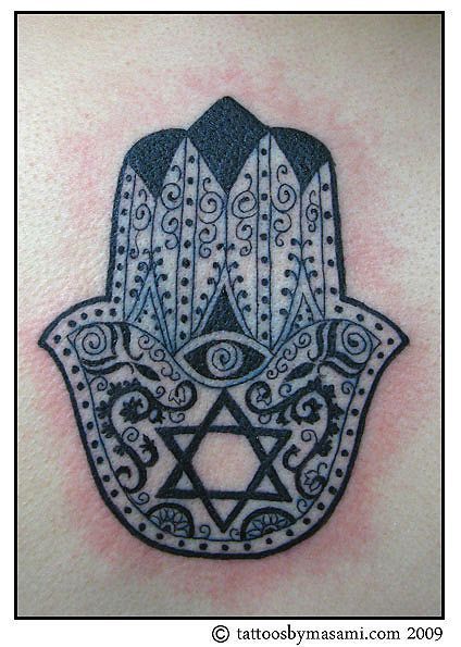 hamsa w/ star of david. Star Of David Tattoo, Kawaii Tattoos, Jewish Hamsa, Jewish Tattoo, Pinterest Tattoos, Hamsa Tattoo Design, David Tattoo, Hebrew Tattoo, Evil Eye Tattoo