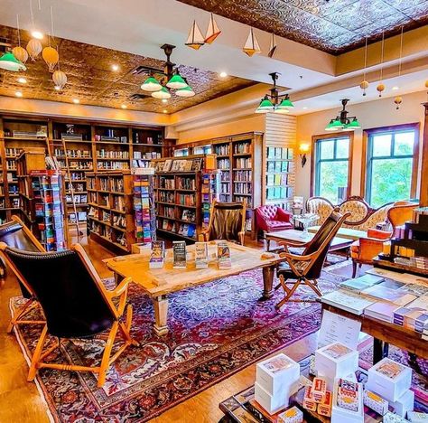 Bookstore Reading Area, Book Store Interior, Coffee Bookshop, Bookstore Decor, Romance Bookstore, Dream Bookstore, Bookstore Coffee Shop, Local Bookstore, Bookstore Ideas