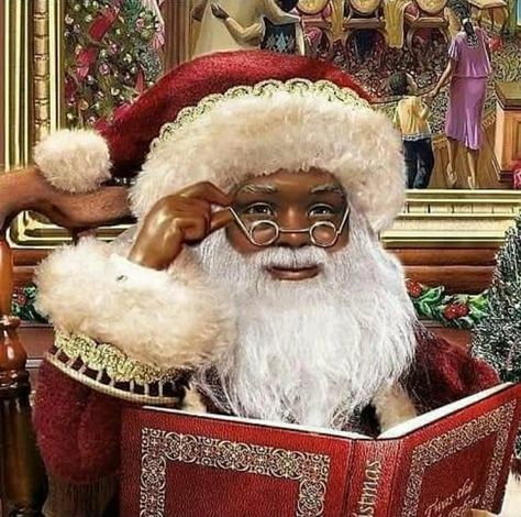 Santa Claus Wallpaper, Santa Pics, Black Christmas Cards, Black Santa Claus, Black Christmas Decorations, African American Holidays, Santa Claus Pictures, Black Pictures, African Christmas