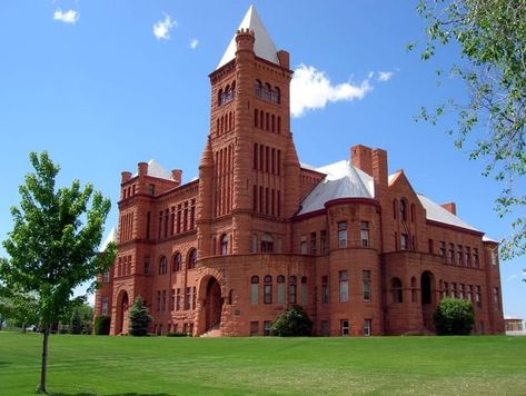 Photo location idea in Westminster Colorado Castles In America, Pillar Of Fire, Selection Series, Hearst Castle, San Simeon, Historical Monuments, Beautiful Castles, Historic Preservation, Going On Holiday