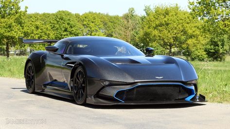 2016 Aston Martin Vulcan in Sunningdale, United Kingdom for sale (10770525) Austin Martin, Aston Martin Vulcan, Luxury Cars For Sale, Racing Harness, Aston Martin Lagonda, Ferrari Testarossa, Lamborghini Veneno, Racing Seats, Koenigsegg