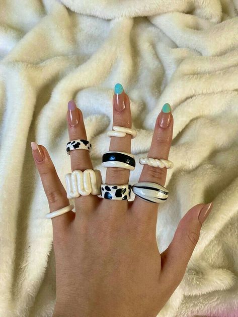 Clay Jewelry Diy Ring, How To Make Clay Rings, Ring With Clay, Clay Ring Ideas, Polymer Rings, Fimo Rings, Cincin Diy, Fimo Ring, Rings Clay