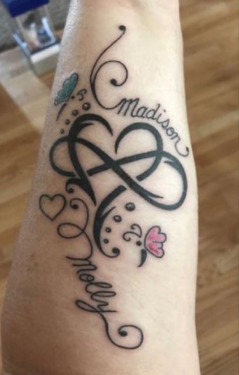 Love Bird Tattoo Couples, Grandchildren Tattoos, Name Tattoos For Moms, Female Tattoos, Tattoos With Kids Names, Men Tattoos, Mother Tattoos, Tattoos Geometric, Forearm Tattoo Women