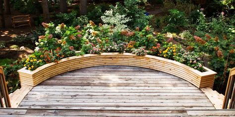 Clarkworks specializes in the design and fabrication of custom furniture and outdoor wooden structures. Garden Planter Boxes Diy, Raised Planter Boxes Plans, Curved Planter, Balcony Planter Boxes, Patio Planter Boxes, Indoor Planter Box, Planter Box Designs, Backyard Planters, Large Garden Planters