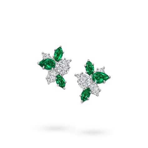 Diamond Earrings Harry Winston, Harry Winston Earrings, Harry Winston Jewelry, Fine Jewelry Design, Emerald And Diamond Earrings, Diamond Chandelier Earrings, Diamond Chandelier, Jewelry Styles, Harry Winston