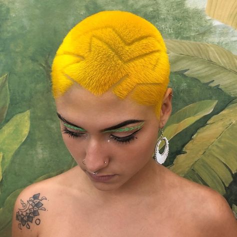 2,898 Likes, 31 Comments - United by Short Hair (@unitedbyshorthair) on Instagram: “ah-MAZE-ing @ulikaucic⠀ ⠀ ⠀#unitedbyshorthair⠀ -⠀ ⠀ -⠀ ⠀ #creativehair #cosmetology #creativecolor…” Yellow Mohawk, Buzz Cut Women, Short Fade Haircut, Buzzed Hair, Shaved Hair Designs, Shot Hair Styles, Perfect Brows, Funky Hairstyles, Buzz Cut