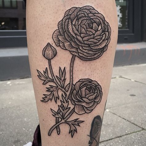 Ranunculus ❤️ Buttercup Tattoo, Secret Tattoo, Catholic Tattoos, Horse Shoe Tattoo, Flower Tat, X Tattoo, Great Tattoos, Flower Tattoo Designs, Ranunculus